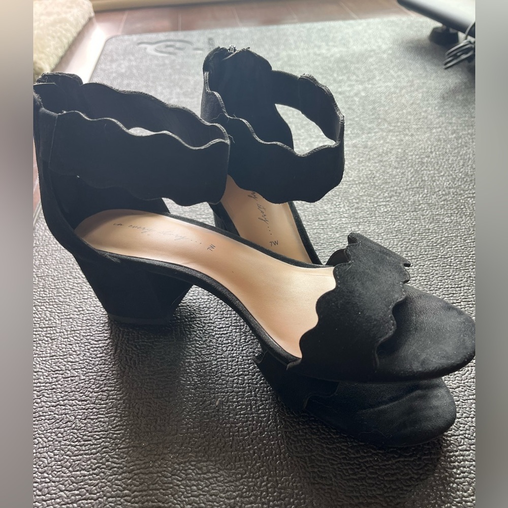 Penningtons Wide Width Block Heel Sand - 7W